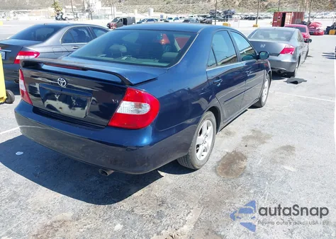 2004 Toyota Camry Se V6 z USA, uszkodzony, nr VIN 4T1BA32KX4U505589